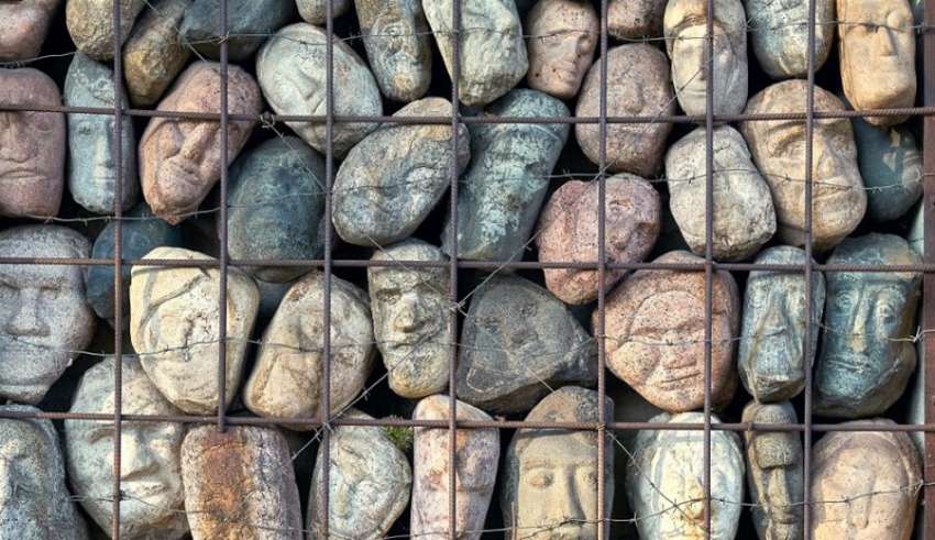 πέτρινα παιδιά